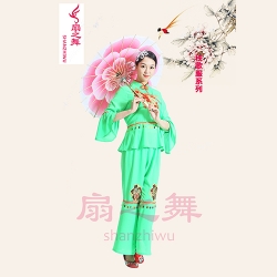 立領(lǐng)珠花吊墜秧歌服